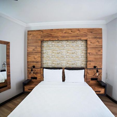 Imroz Adali'S Hotel Экстерьер фото