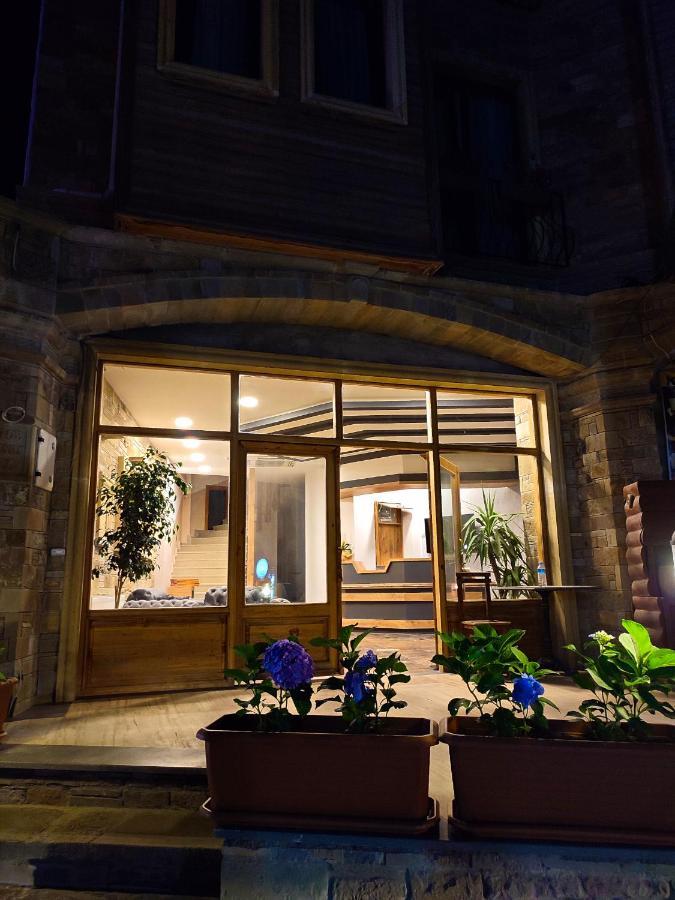 Imroz Adali'S Hotel Экстерьер фото